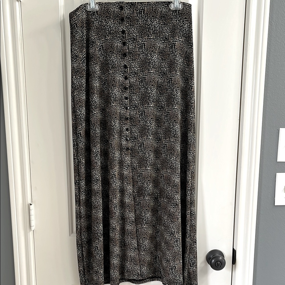 Elegant Black and White Women's Skirt